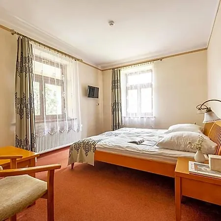 Bor Bed & Breakfast 3*