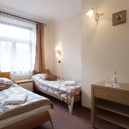 威拉波尔酒店 3*