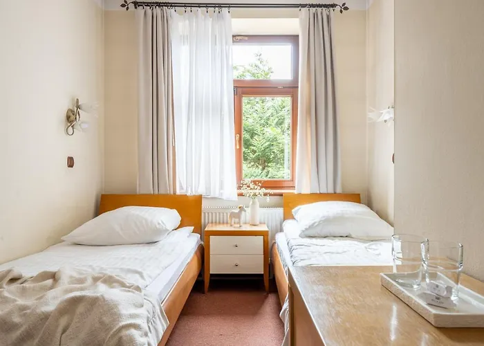 Couette-café Bor 3*