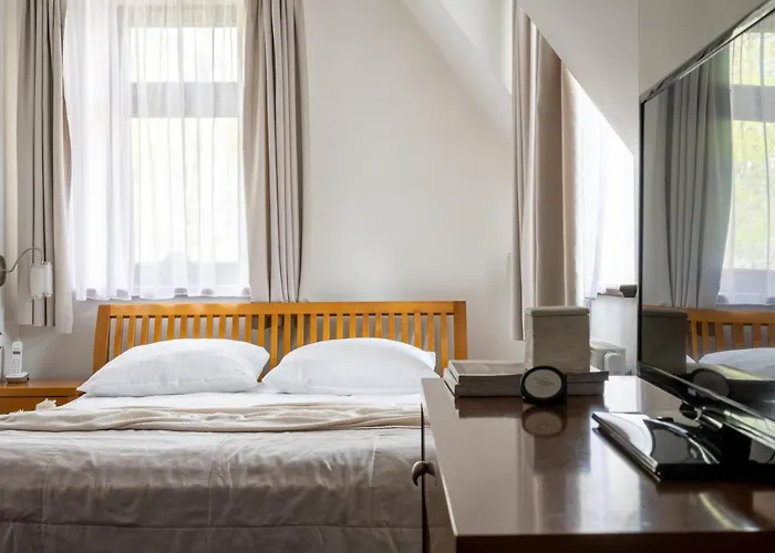 Bor Bed & Breakfast 3*