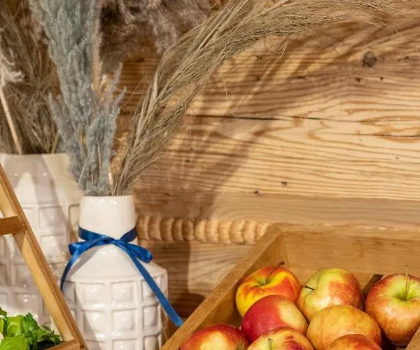 Bor Couette-café 3*